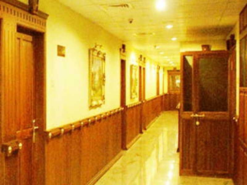 Hotel Grand Seasons Kochi Exterior foto