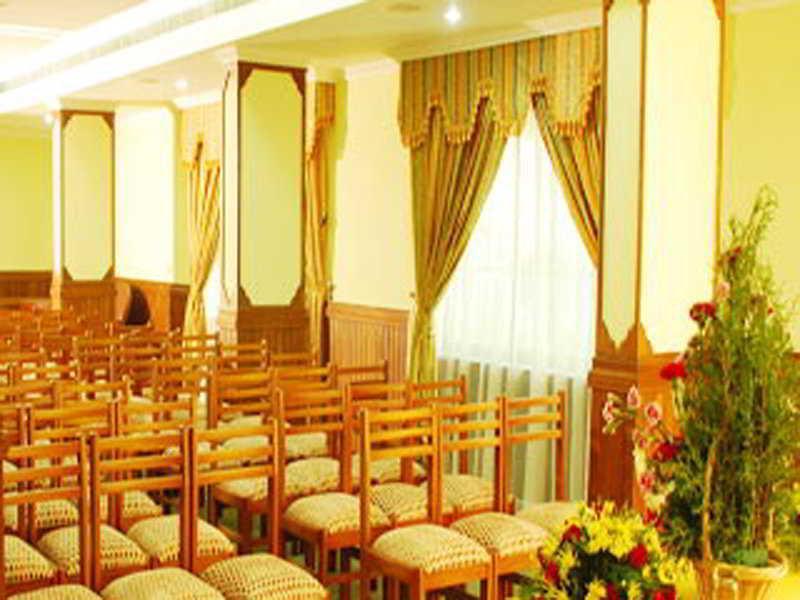 Hotel Grand Seasons Kochi Exterior foto